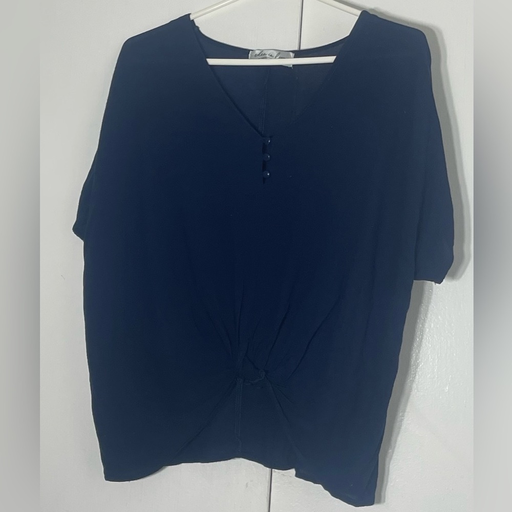Eden in love top